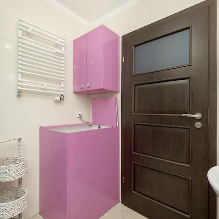 Apartament Z 2 Sypialniami W Kolobrzegu 12 Minut Spaceru Od Plazy By Renters