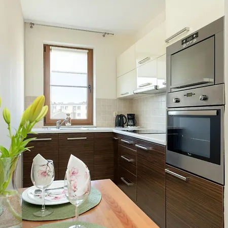 Z 2 Sypialniami W Kolobrzegu 12 Minut Spaceru Od Plazy By Renters Apartament Kołobrzeg