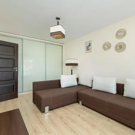 Z 2 Sypialniami W Kolobrzegu 12 Minut Spaceru Od Plazy By Renters Apartament Kołobrzeg
